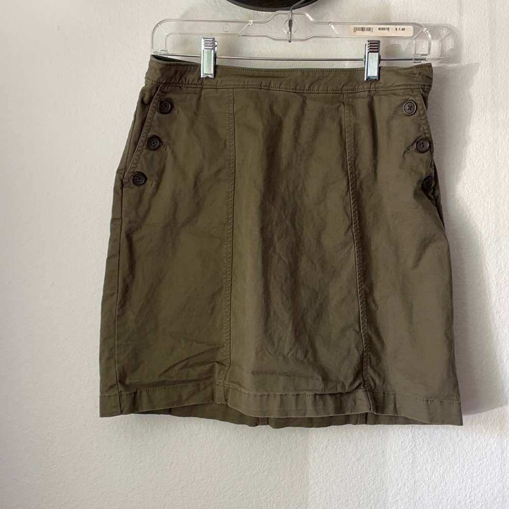Women’s Olive Skirt